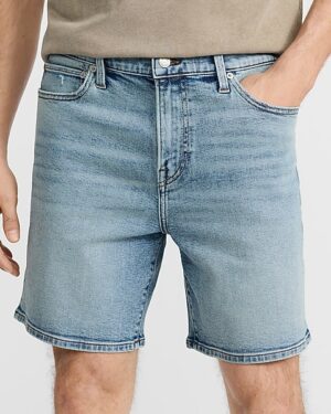 8" Light Wash Stretch Loose Denim Shorts