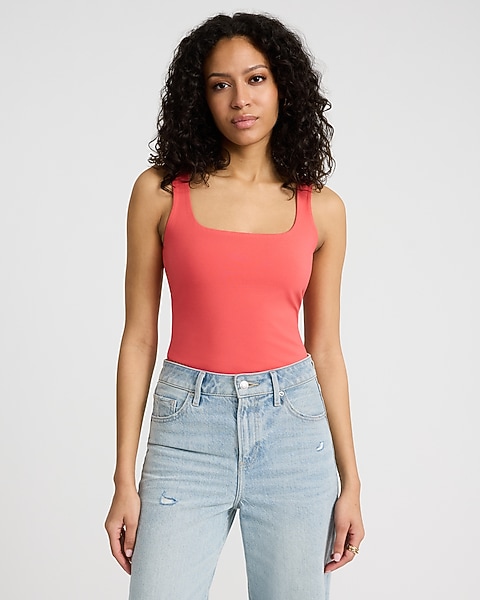 HOT CORAL