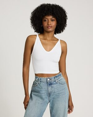 Body Contour Seamless Ribbed V-Neck Cami