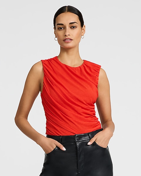 VIBRANT RED