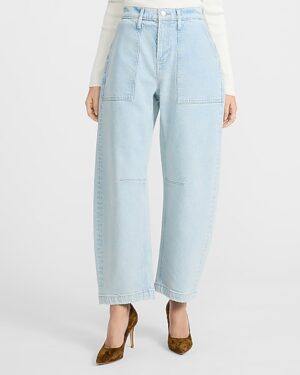Mid Rise Light Wash Patch Pocket Barrel Jeans