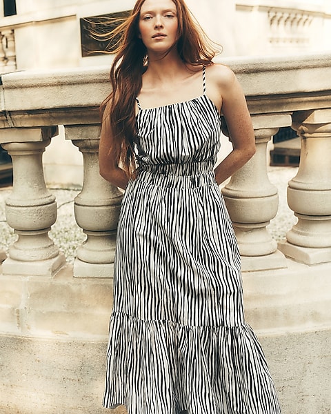 BLACK AND WHITE STRIPE